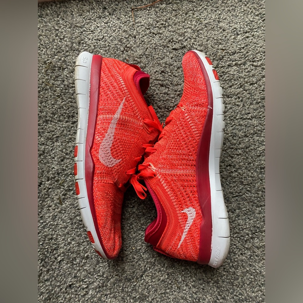 Woman’s Nike Free 5.0 Sneakers Size 10